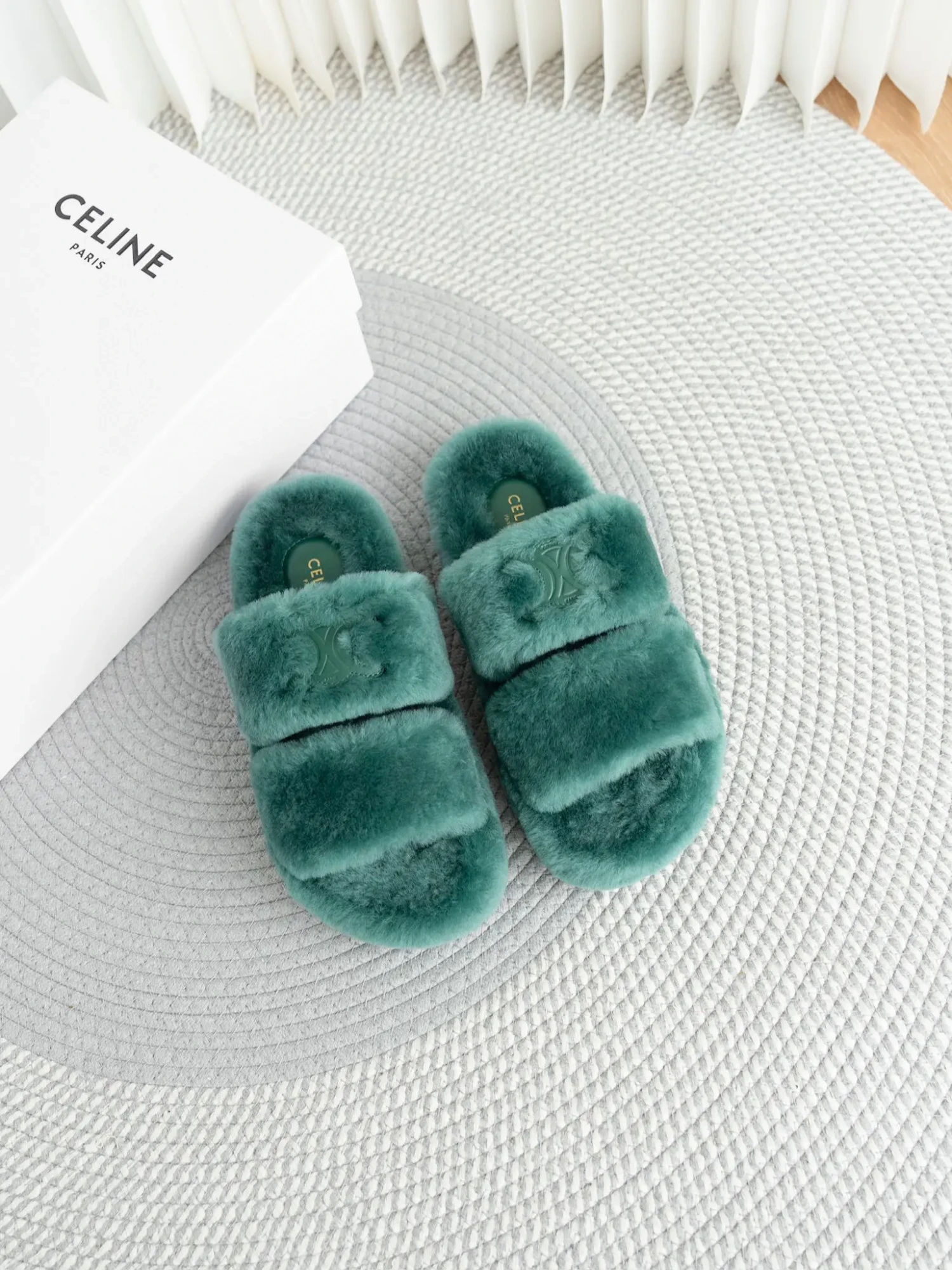 Celine's new fall shearling slippers 30 Celine's new fall shearling slippers (30)