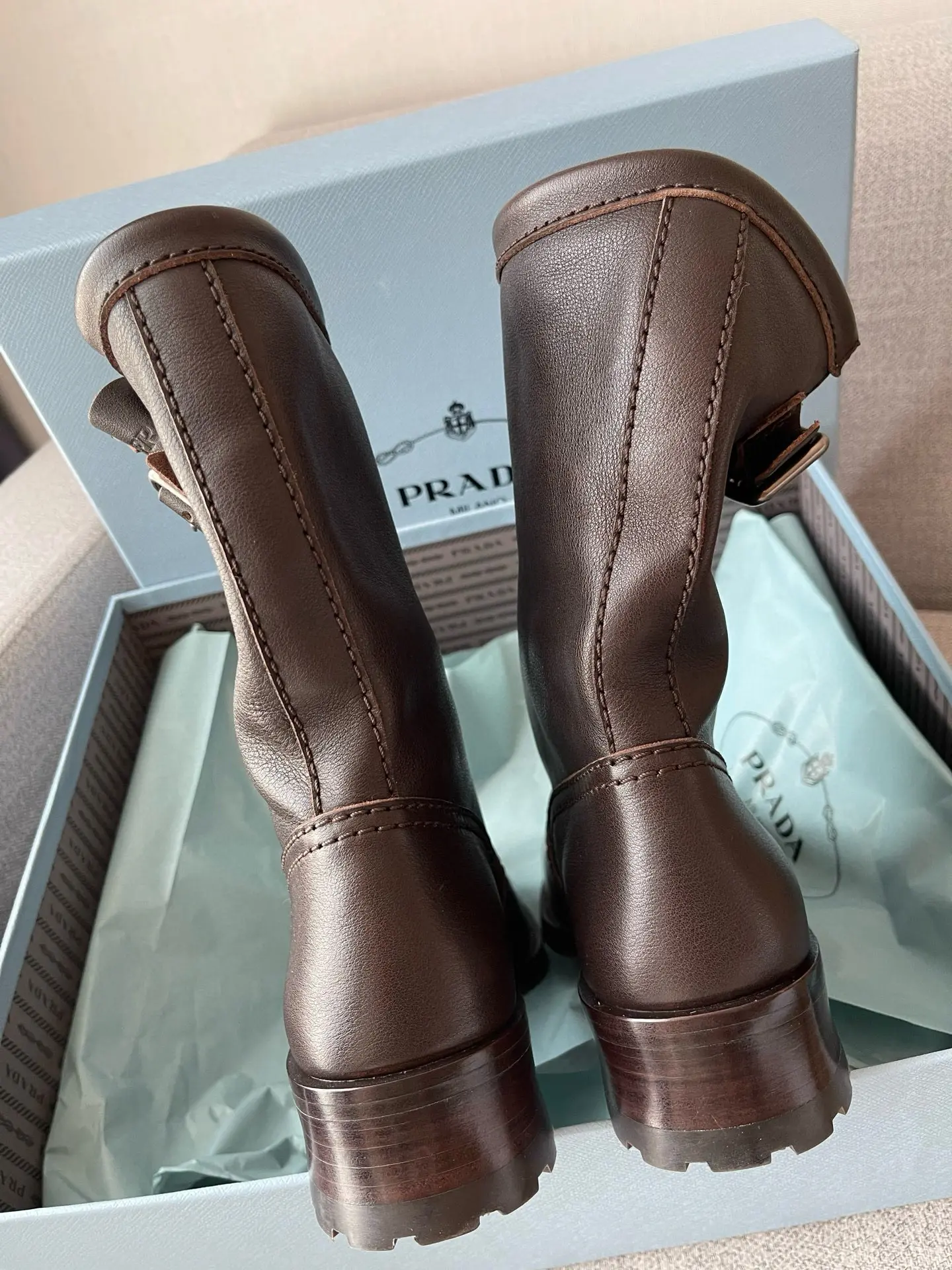 Limited-edition retro modern Prada cowhide ankle boots with heels 10 Limited-edition retro modern Prada cowhide ankle boots with heels (10)