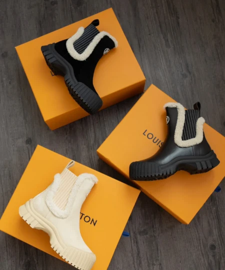 Luxe Shoes _ High Quality 1:1 Lux Shoes 12 LV Donkey Brand Louis Vuitton L's leather and shearling thick-soled wool boots (2)
