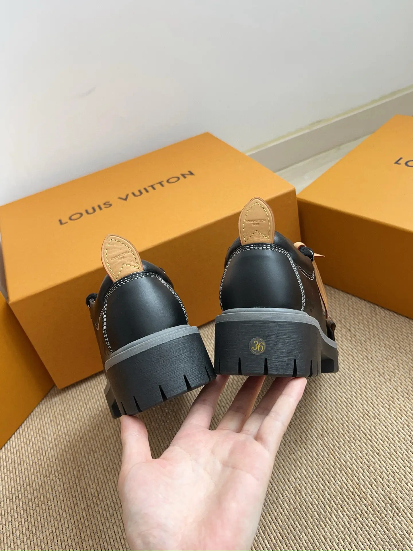 New LV/Louis Vuitton REMIX Big Toe Lace-Up Platform Loafers 28 New LVLouis Vuitton REMIX Big Toe Lace-Up Platform Loafers (28)