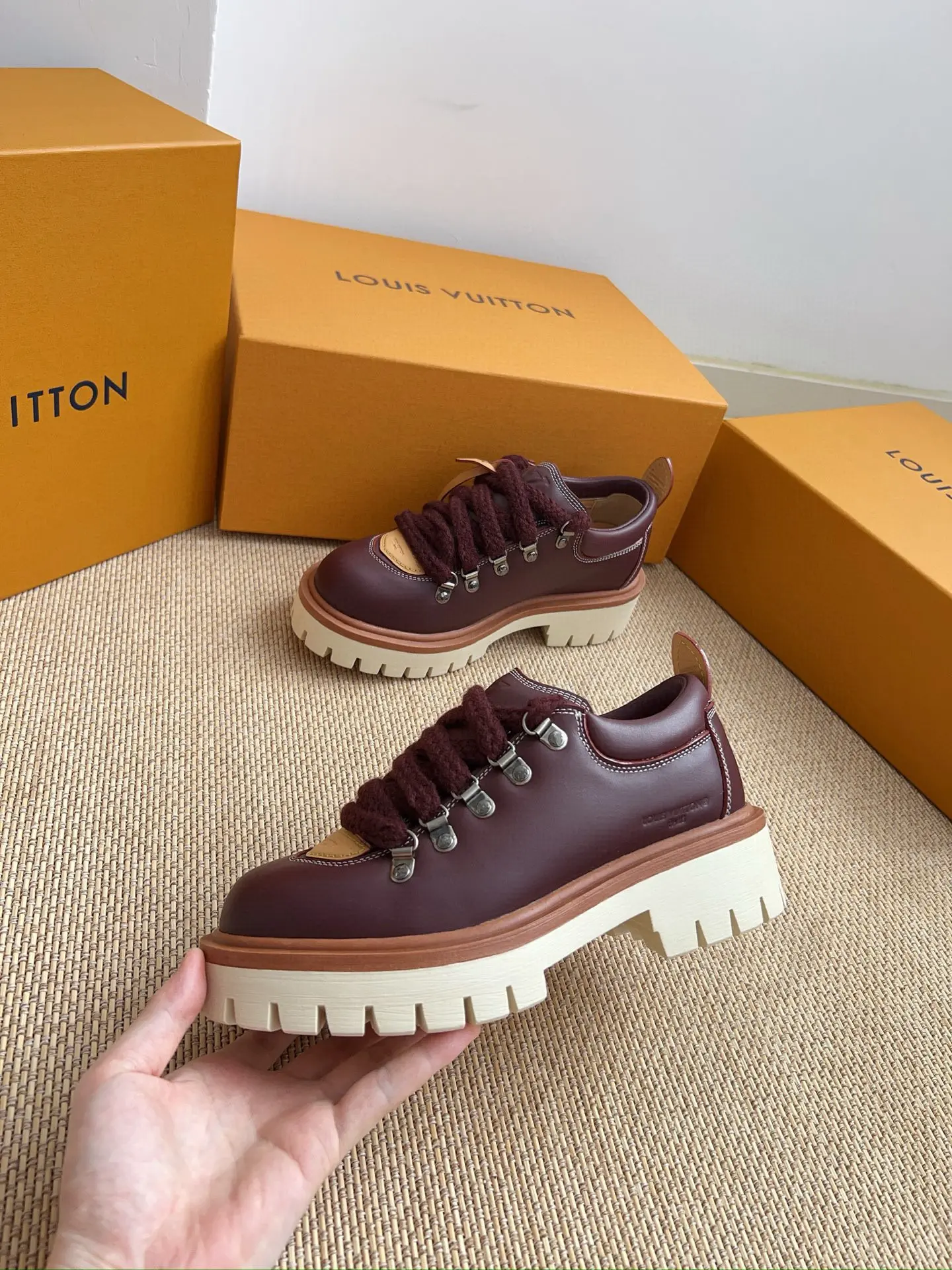 New LV/Louis Vuitton REMIX Big Toe Lace-Up Platform Loafers 6 New LVLouis Vuitton REMIX Big Toe Lace-Up Platform Loafers (6)