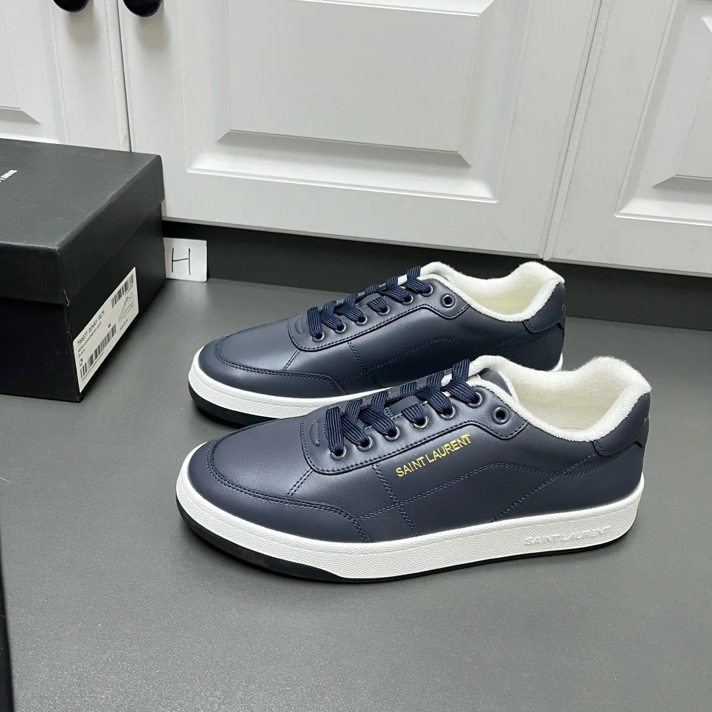 New SAINT LAURENT low-top lace-up sneakers 12 New SAINT LAURENT low-top lace-up sneakers (12)