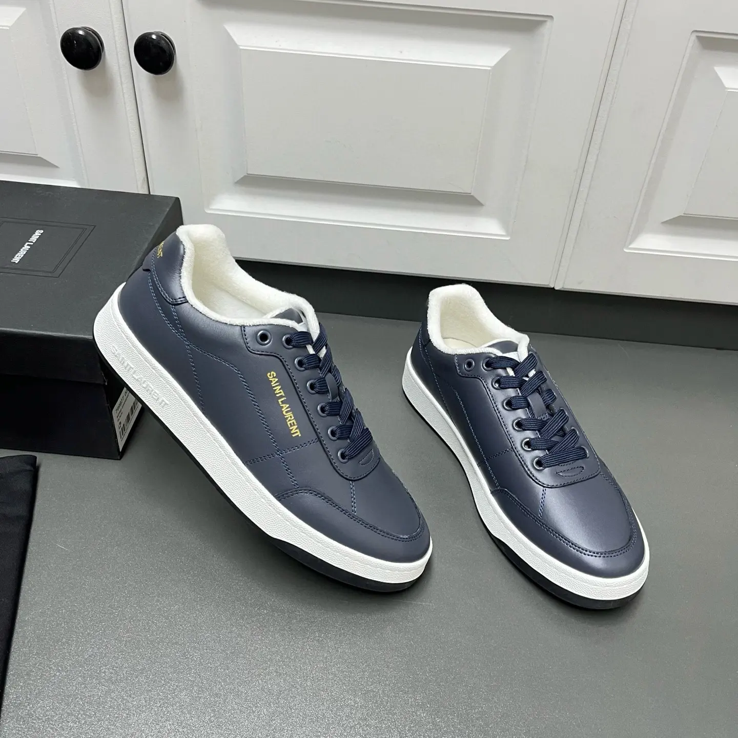 New SAINT LAURENT low-top lace-up sneakers 14 New SAINT LAURENT low-top lace-up sneakers (14)