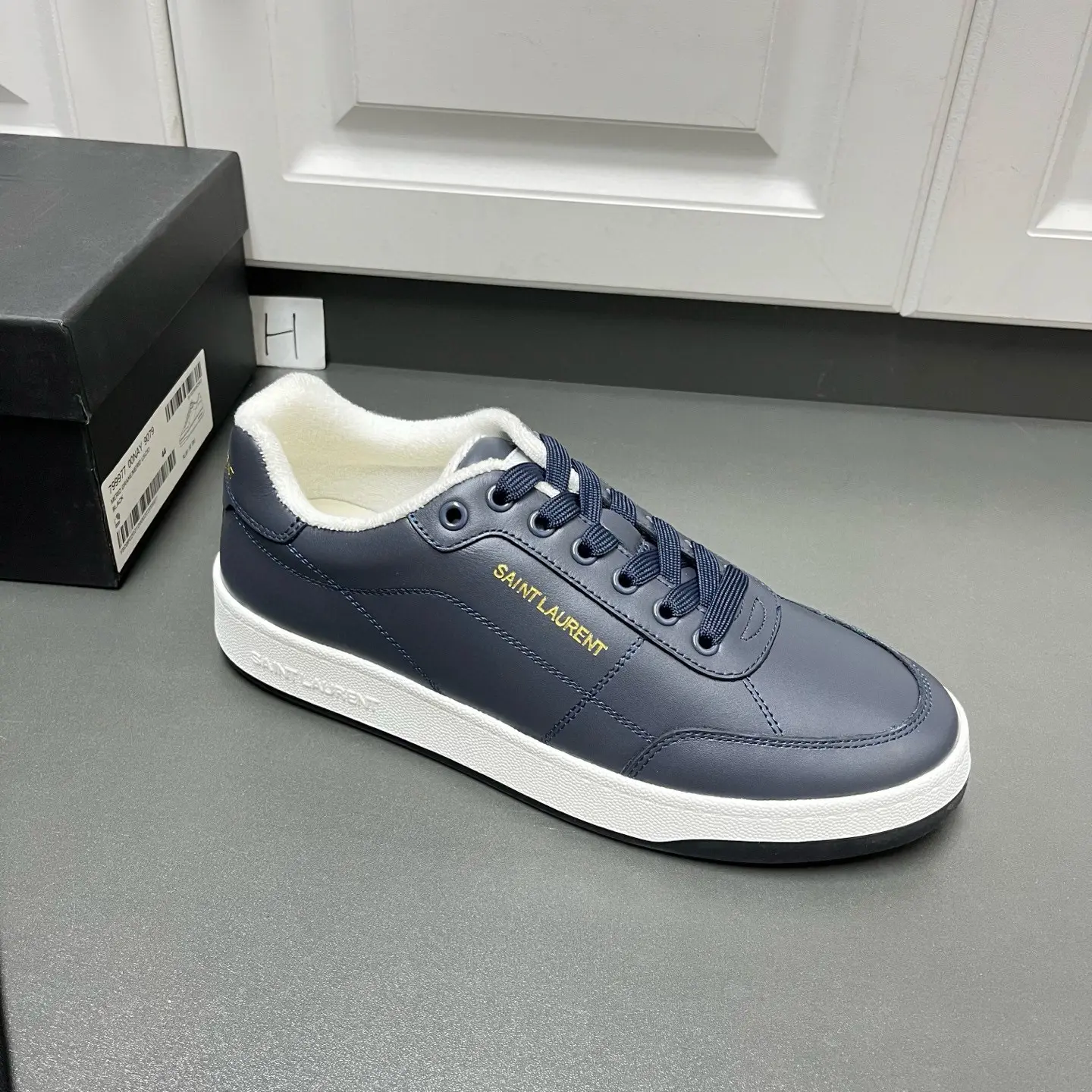 New SAINT LAURENT low-top lace-up sneakers 15 New SAINT LAURENT low-top lace-up sneakers (15)