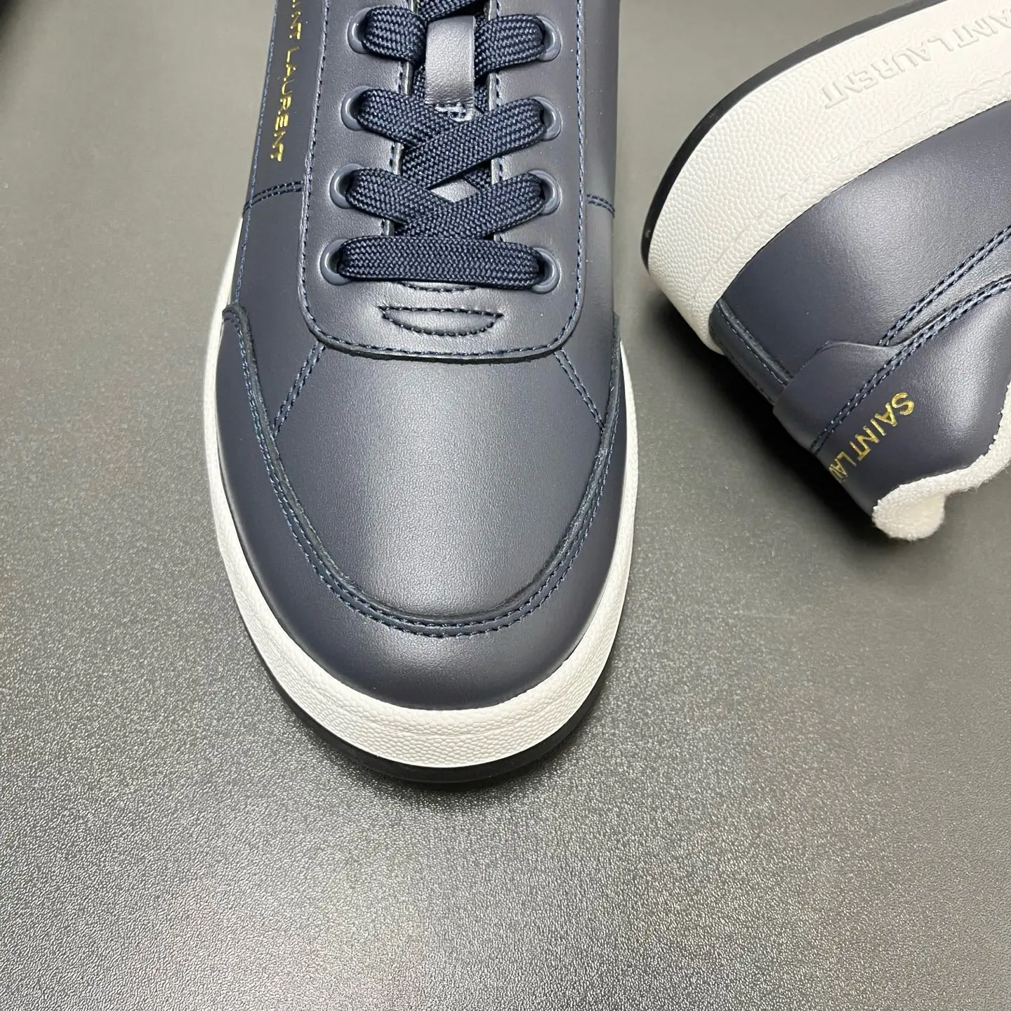 New SAINT LAURENT low-top lace-up sneakers 18 New SAINT LAURENT low-top lace-up sneakers (18)