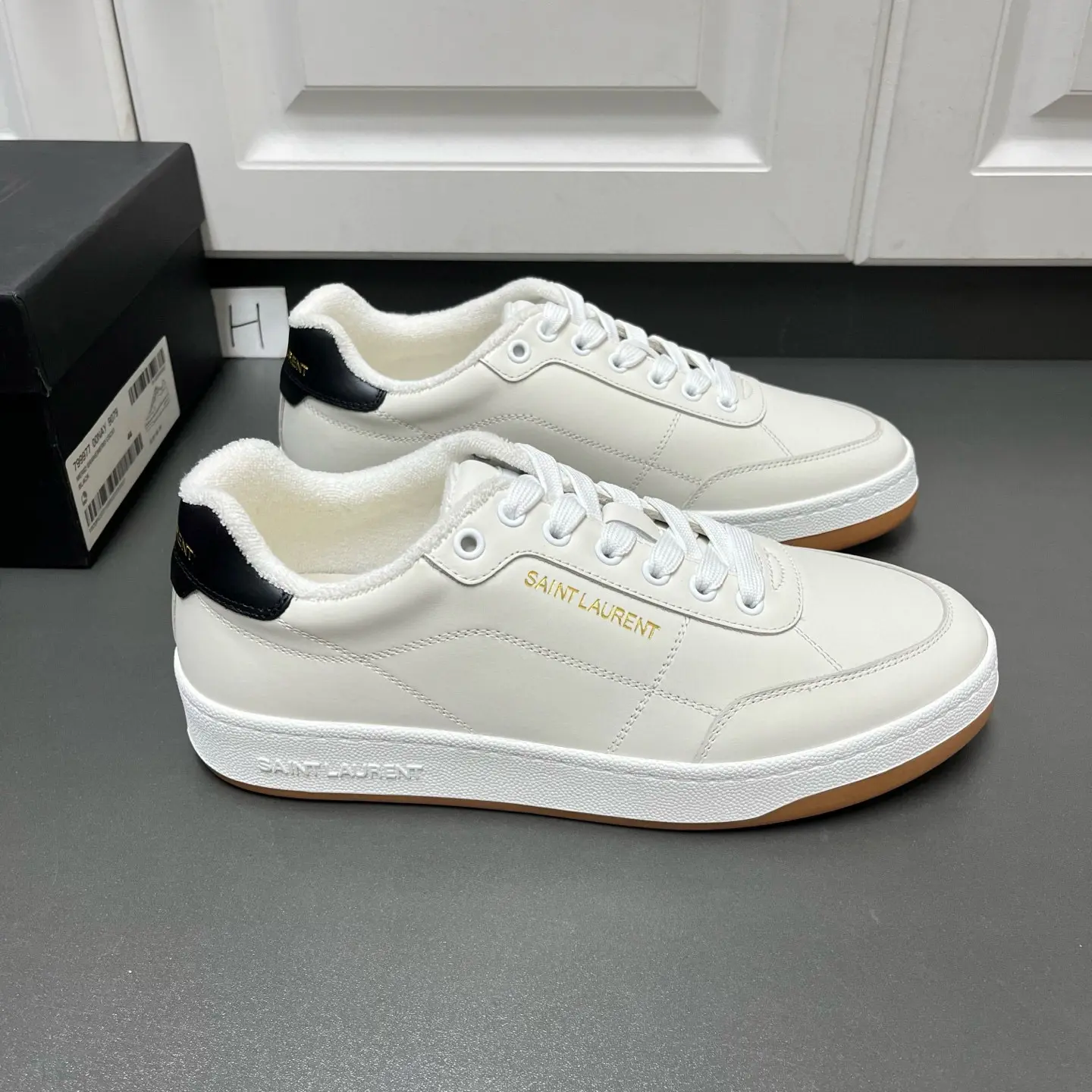 New SAINT LAURENT low-top lace-up sneakers 23 New SAINT LAURENT low-top lace-up sneakers (23)