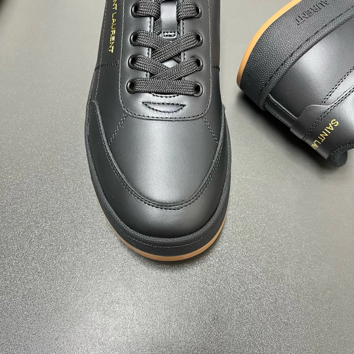 New SAINT LAURENT low-top lace-up sneakers 9 New SAINT LAURENT low-top lace-up sneakers (9)