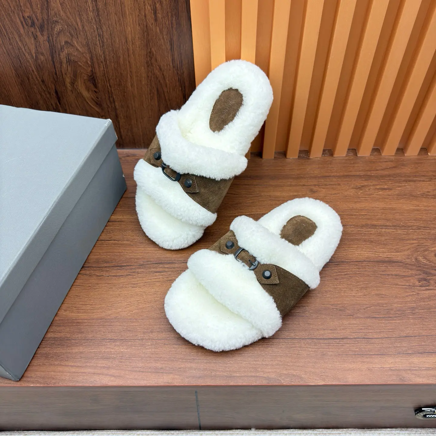 Purchasing agent level Balenciaga's new inspired slippers factory wholesale 18 Purchasing agent level Balenciaga's new inspired slippers (18)