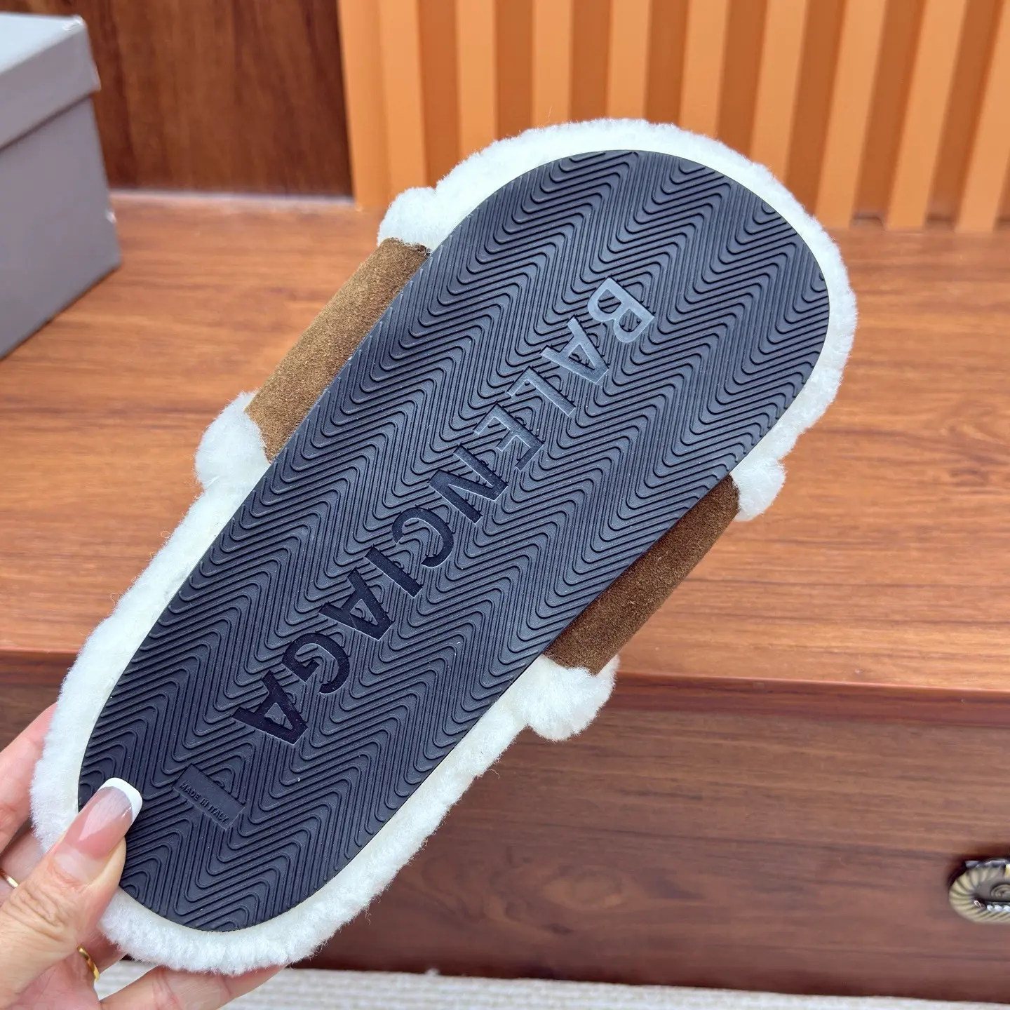 Purchasing agent level Balenciaga's new inspired slippers factory wholesale 23 Purchasing agent level Balenciaga's new inspired slippers (23)