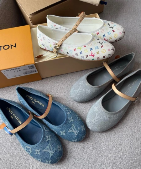 Purchasing agent level LV𝟐𝟎𝟐𝟓 Denim 𝐑𝐎𝐌𝐘 Flat Mary Jane Ballerinas (2)