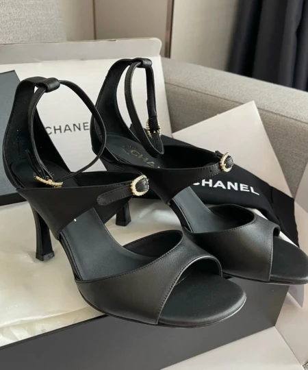 Purchasing-level Chanel latest Jennie-style sandals high heel rhinestone-buckled stilettos (2)