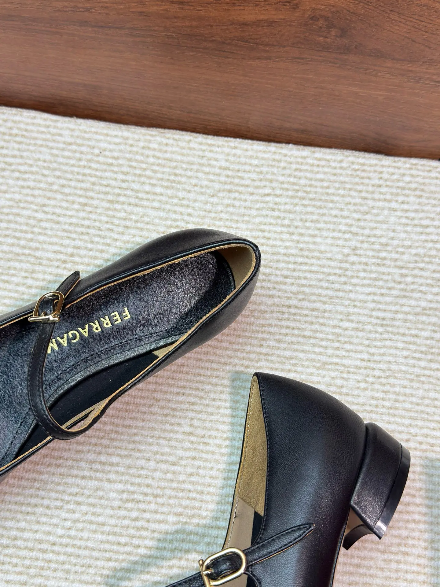 SF Ferragamo Gancini Women's Mary Jane Shoes 16 SF Ferragamo Gancini Women's Mary Jane Shoes (16)