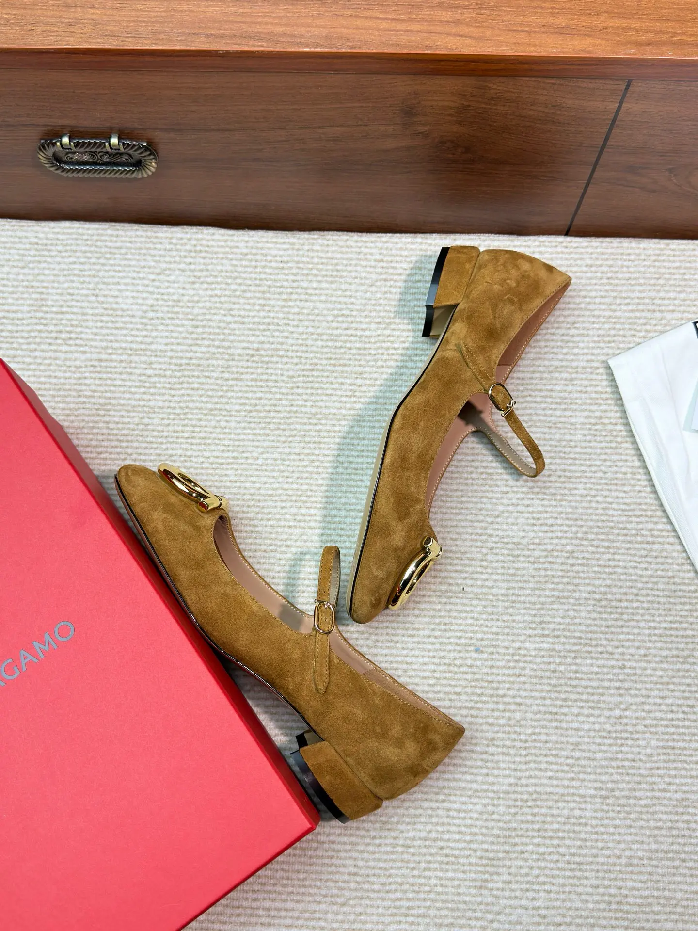 SF Ferragamo Gancini Women's Mary Jane Shoes 21 SF Ferragamo Gancini Women's Mary Jane Shoes (21)