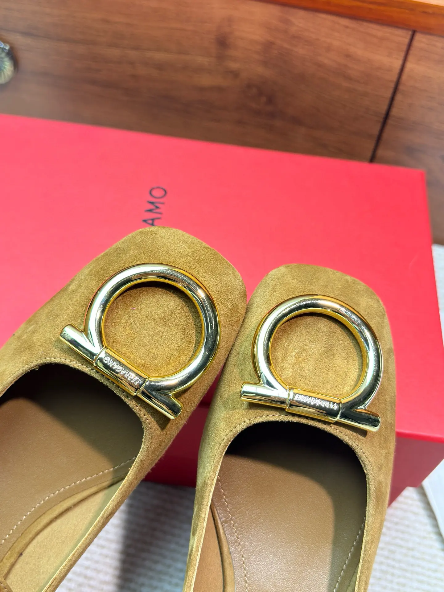 SF Ferragamo Gancini Women's Mary Jane Shoes 25 SF Ferragamo Gancini Women's Mary Jane Shoes (25)