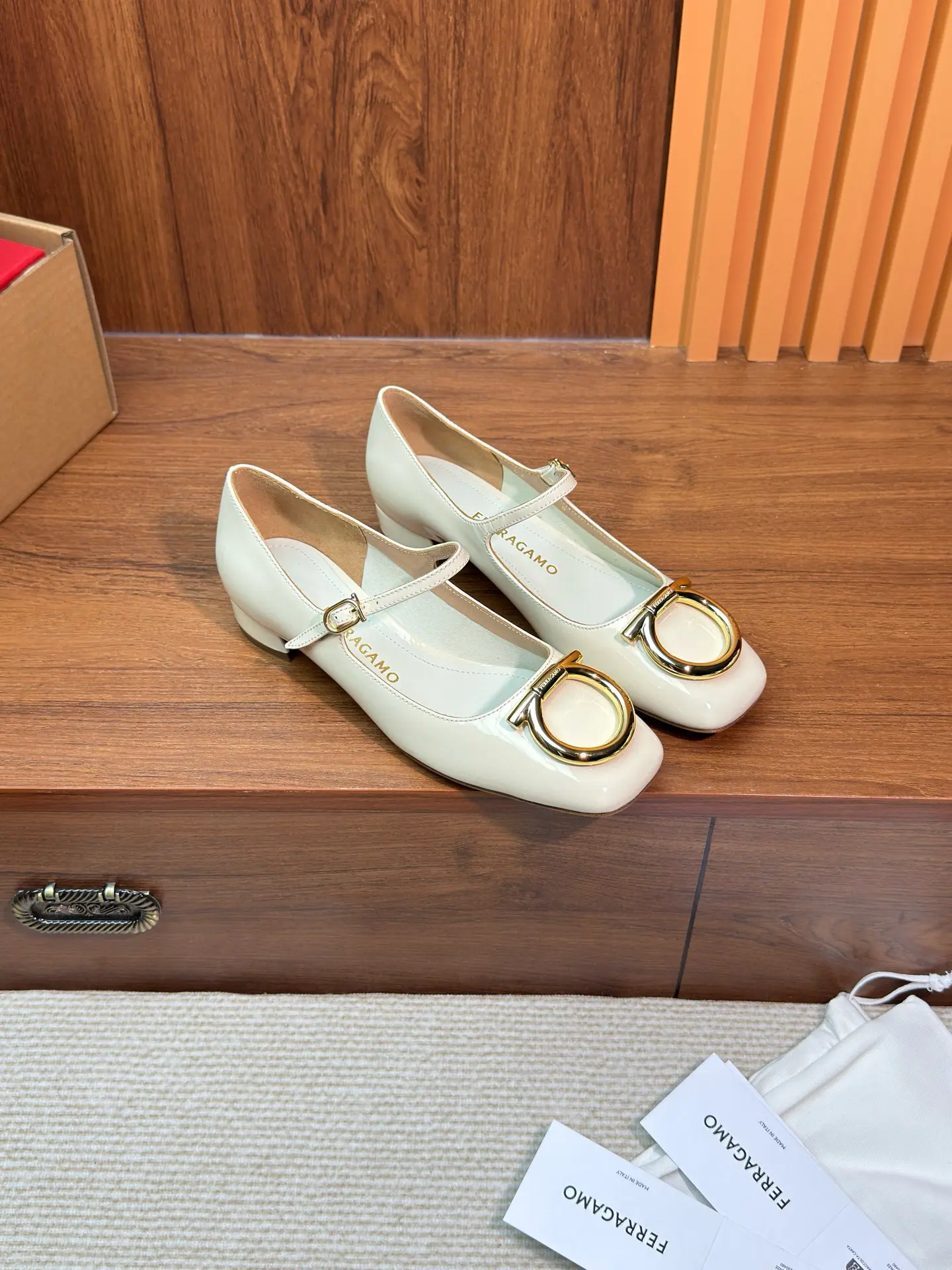 SF Ferragamo Gancini Women's Mary Jane Shoes 27 SF Ferragamo Gancini Women's Mary Jane Shoes (27)