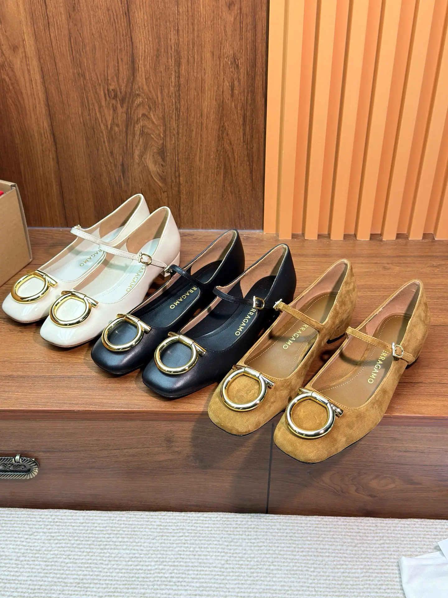 SF Ferragamo Gancini Women's Mary Jane Shoes 3 SF Ferragamo Gancini Women's Mary Jane Shoes (3)