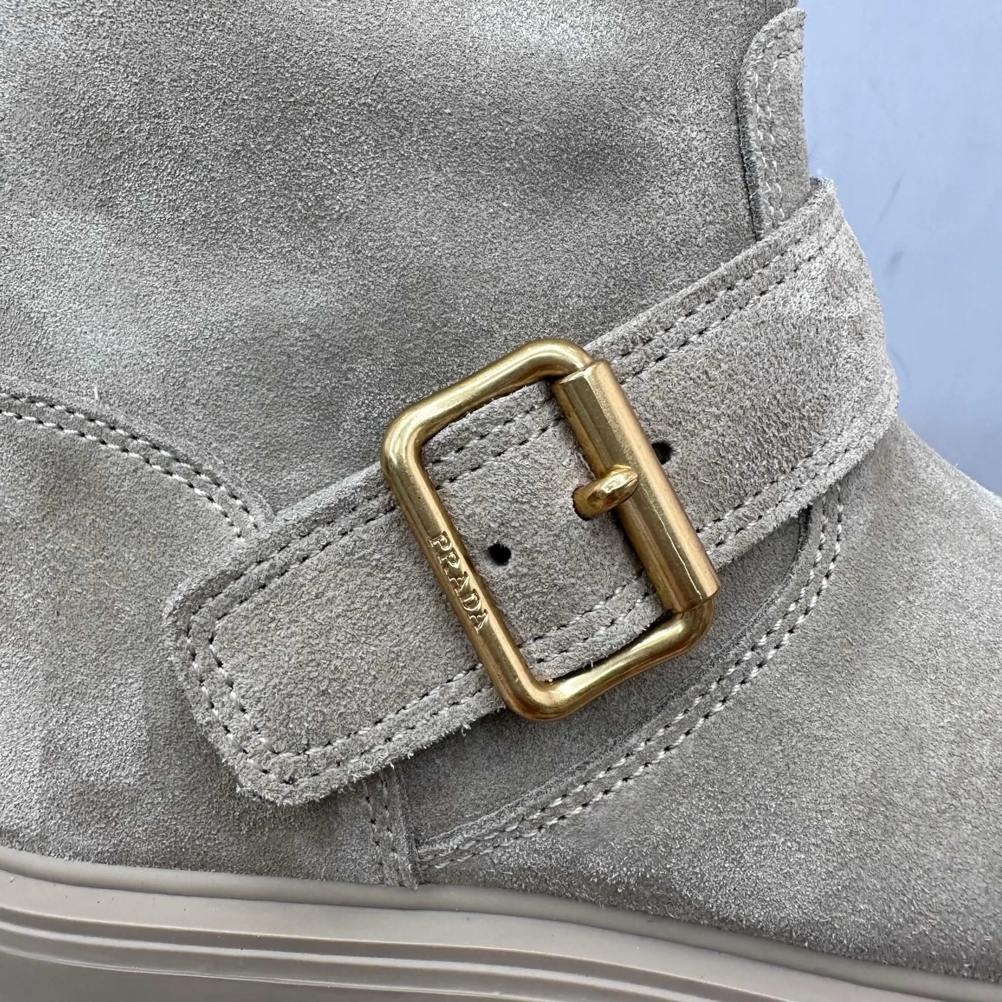 Top-of-the-line Prada classic triangle logo slip-on boots 11 Top-of-the-line Prada classic triangle logo slip-on boots (8)