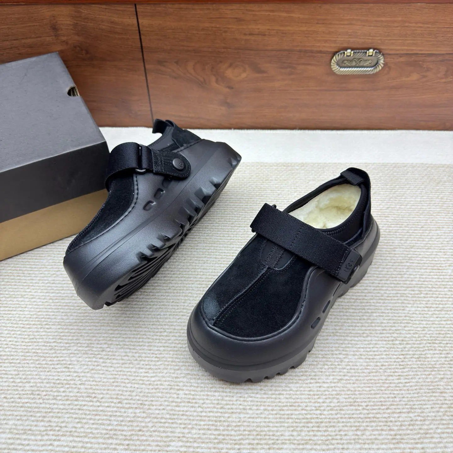 UGG slip-on snow boots factory wholesale 16 UGG slip-on snow boots factory wholesale (16)