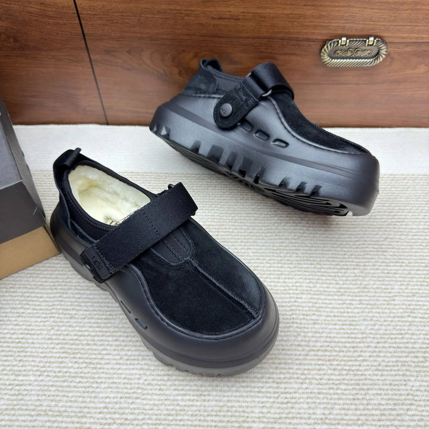 UGG slip-on snow boots factory wholesale 17 UGG slip-on snow boots factory wholesale (17)