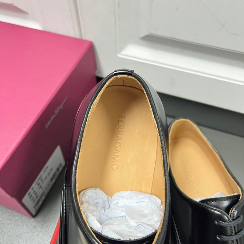 1763210780 384 Ferragamo The new casual Oxford leather shoes for men from