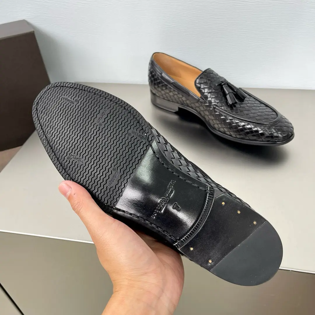 Bottega Veneta Men's Tassel Loafers 7 Bottega Veneta Men's Tassel Loafers (7)