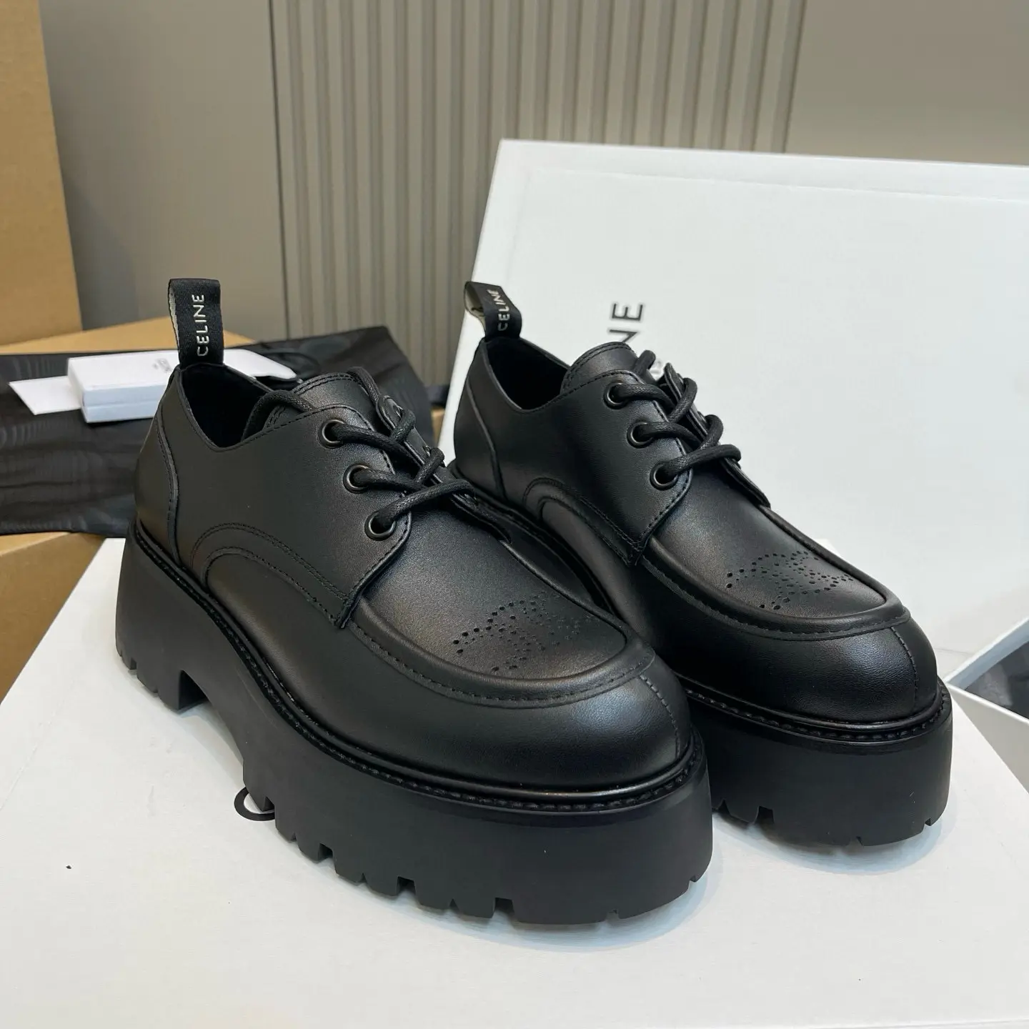CELINE Autumn New Retro Modern Derby Shoes 13 CELINE Autumn New Retro Modern Derby Shoes (13)