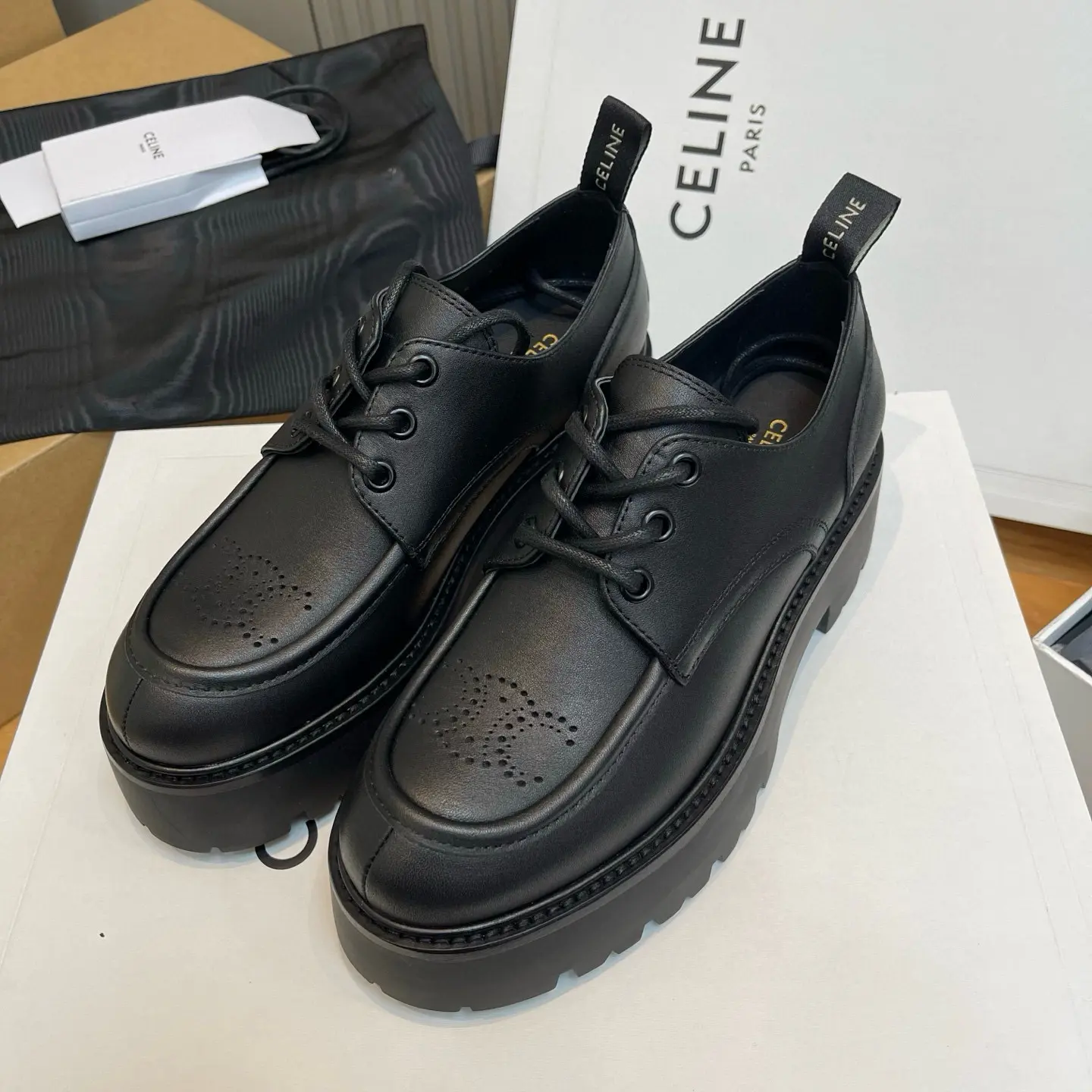 CELINE Autumn New Retro Modern Derby Shoes 14 CELINE Autumn New Retro Modern Derby Shoes (14)