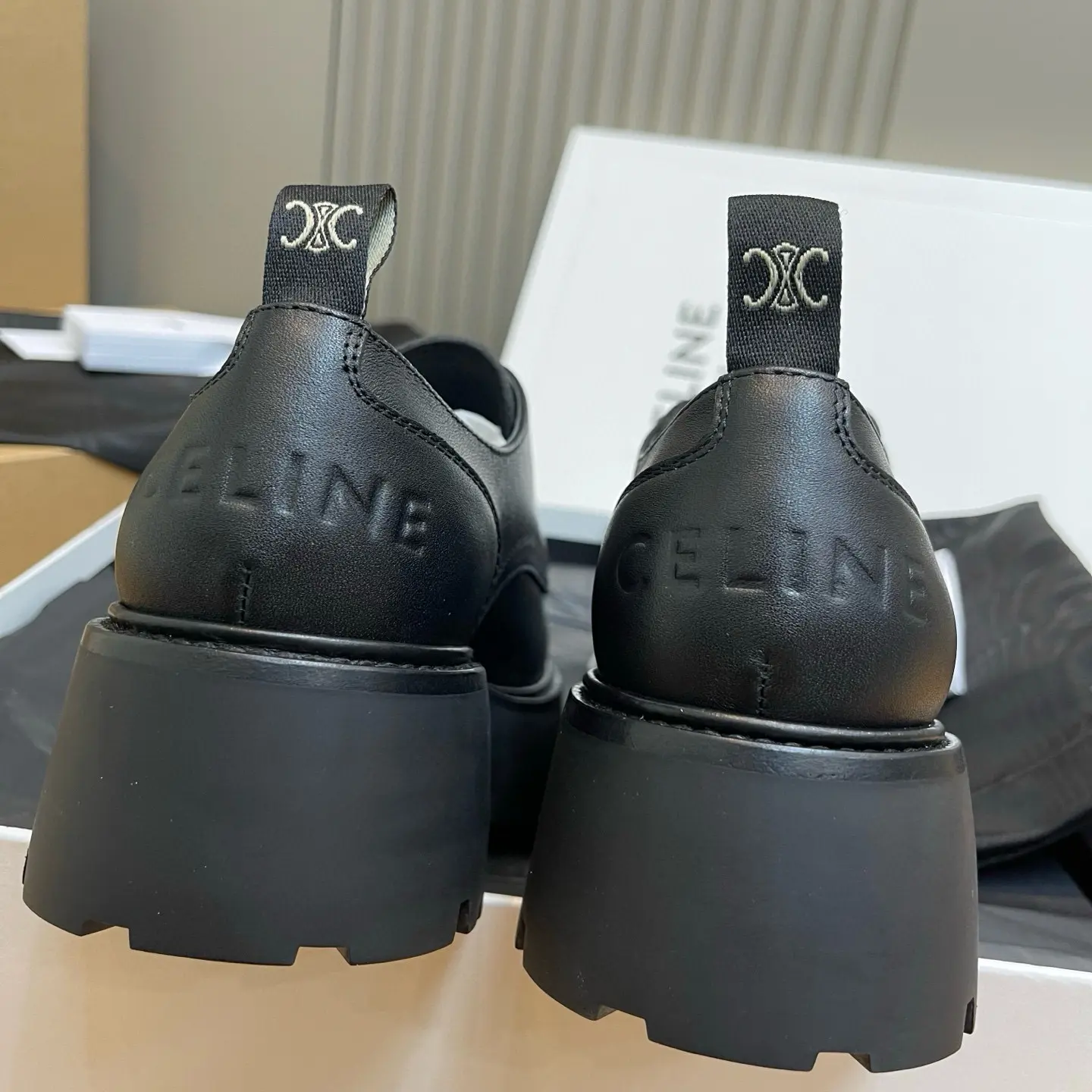 CELINE Autumn New Retro Modern Derby Shoes 19 CELINE Autumn New Retro Modern Derby Shoes (19)