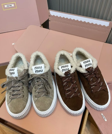 High-quality Miu Miu suede and lamb's wool platform sneakers (2)