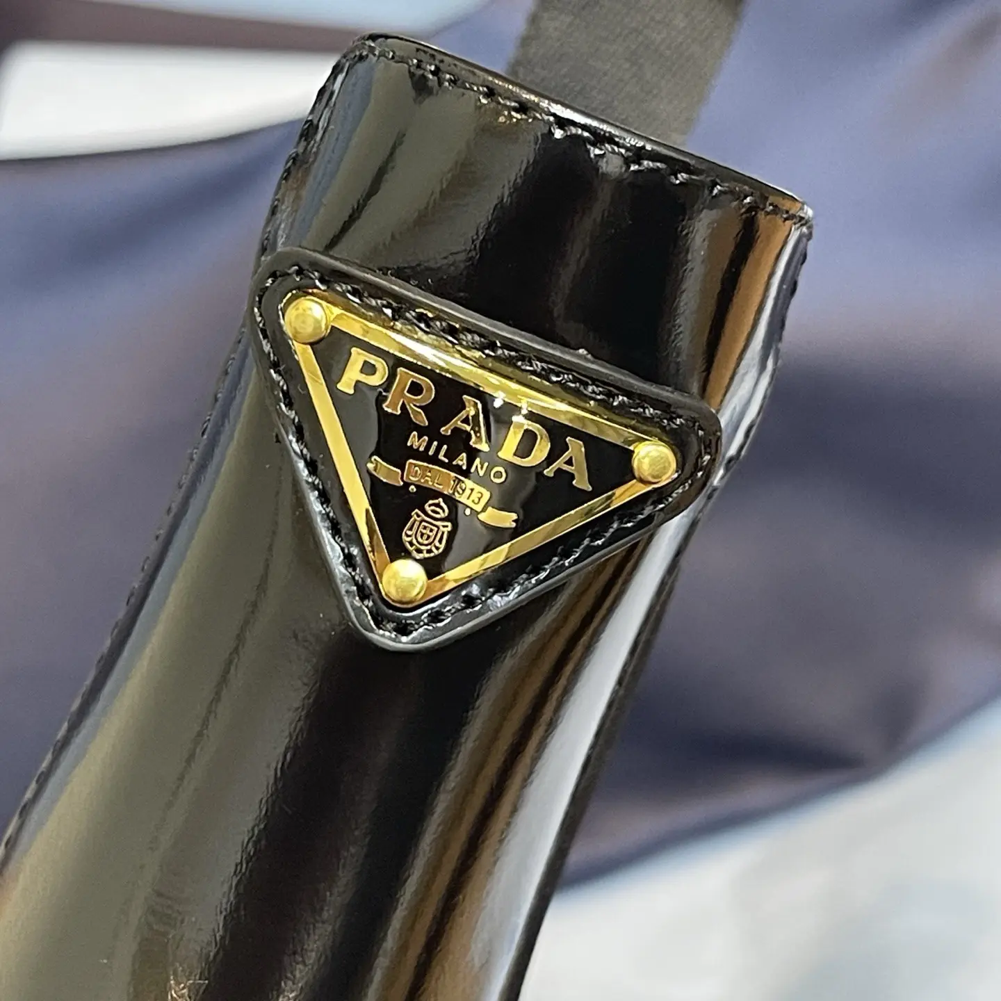 High-quality (personal shopper) PRADA Fall/Winter New Gold Triangle Logo Retro Ankle Boots 14 High-quality (personal shopper) PRADA FallWinter New Gold Triangle Logo Retro Ankle Boots (14)