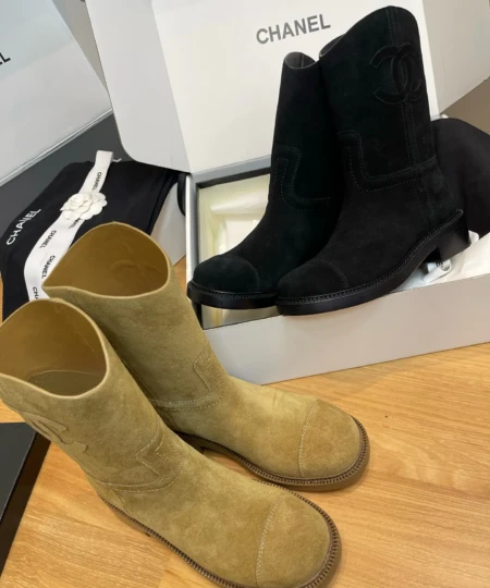 High-quality suede Chanel riding boots for autumnwinter (2)