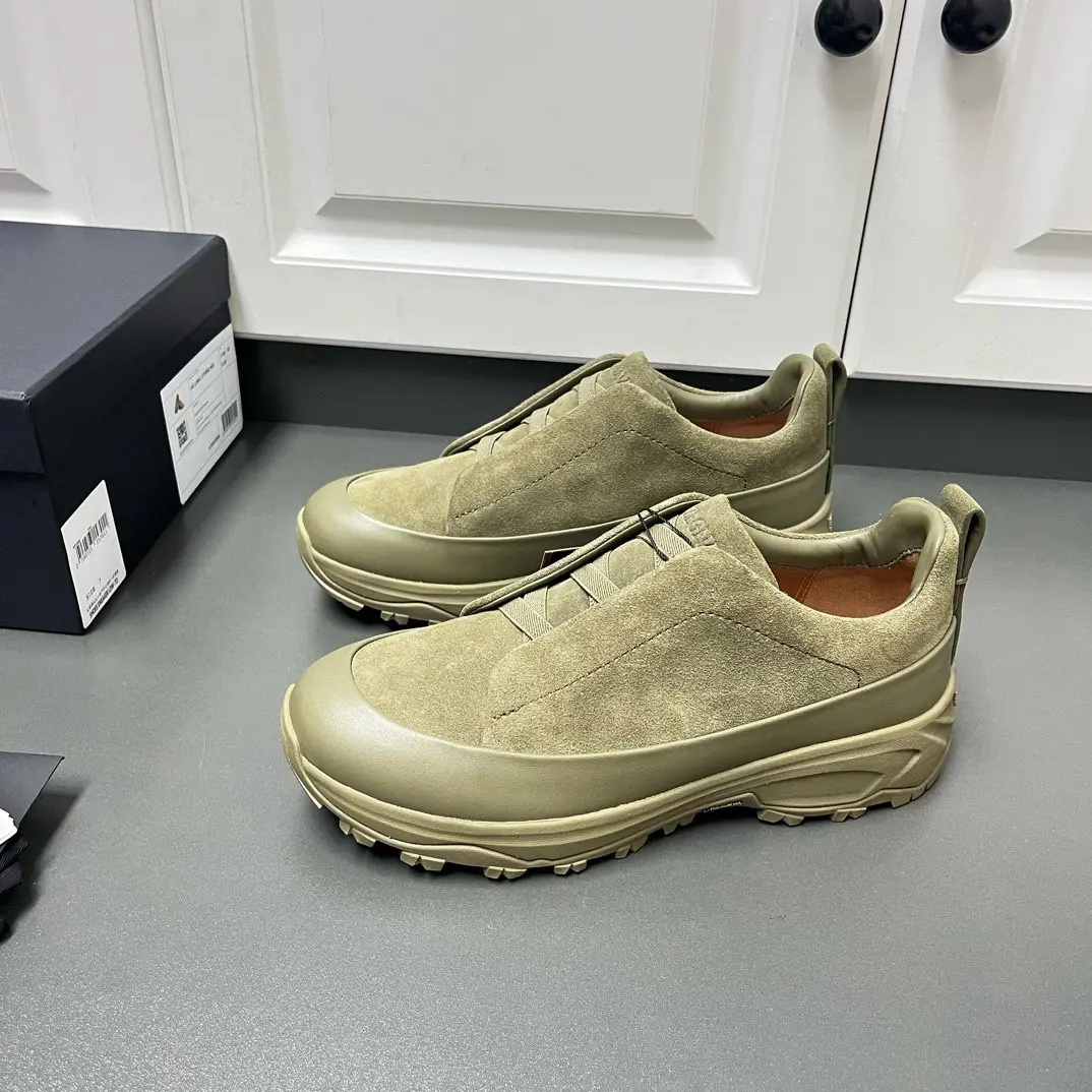 New ZEGNA Men's Triple Stitch™ Monte Luxury Casual Shoes in Suede 30 New ZEGNA Men's Triple Stitch™ Monte Luxury Casual Shoes in Suede (30)