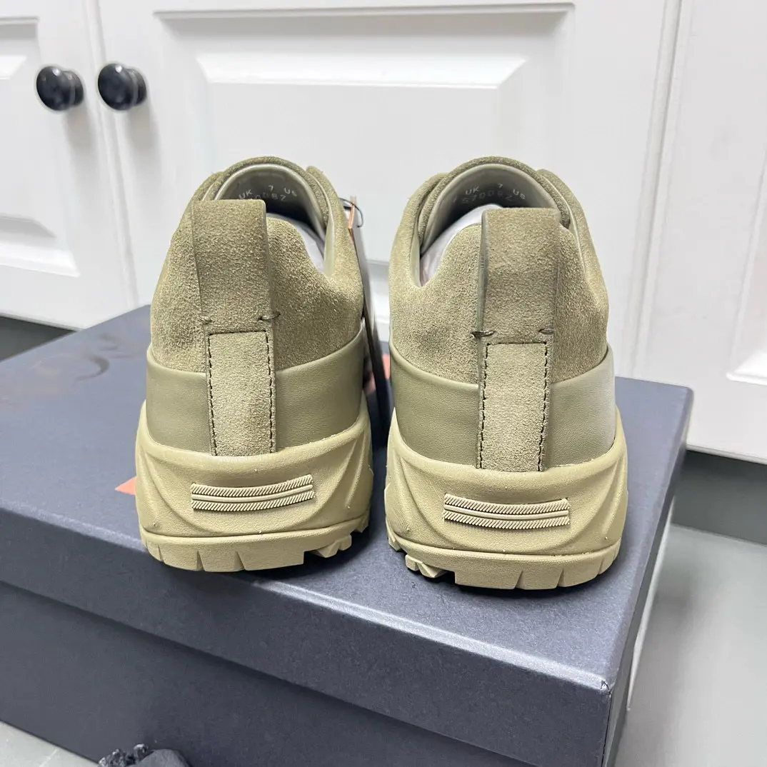 New ZEGNA Men's Triple Stitch™ Monte Luxury Casual Shoes in Suede 34 New ZEGNA Men's Triple Stitch™ Monte Luxury Casual Shoes in Suede (34)