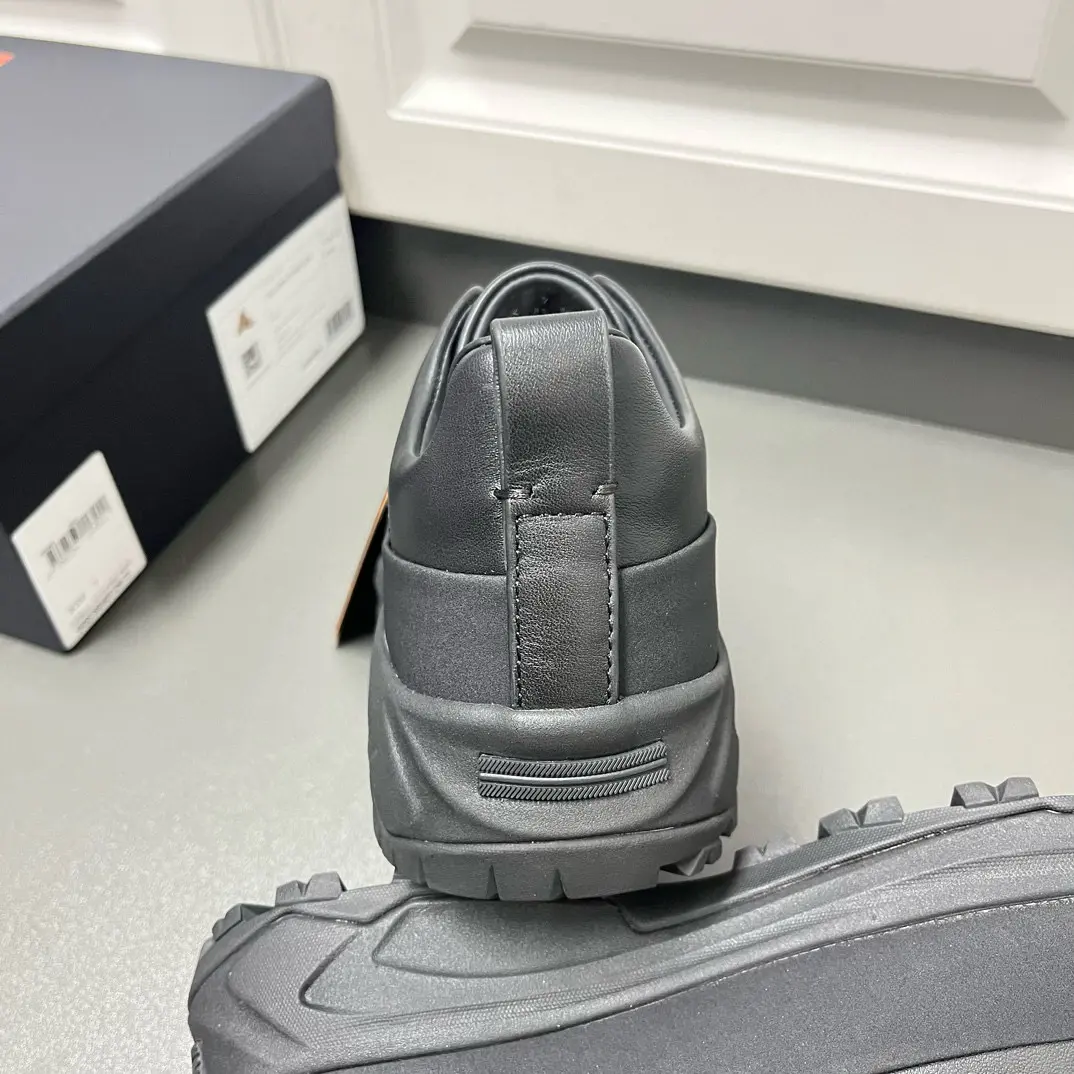 New ZEGNA Men's Triple Stitch™ Monte Luxury Casual Shoes in Suede 43 New ZEGNA Men's Triple Stitch™ Monte Luxury Casual Shoes in Suede (43)