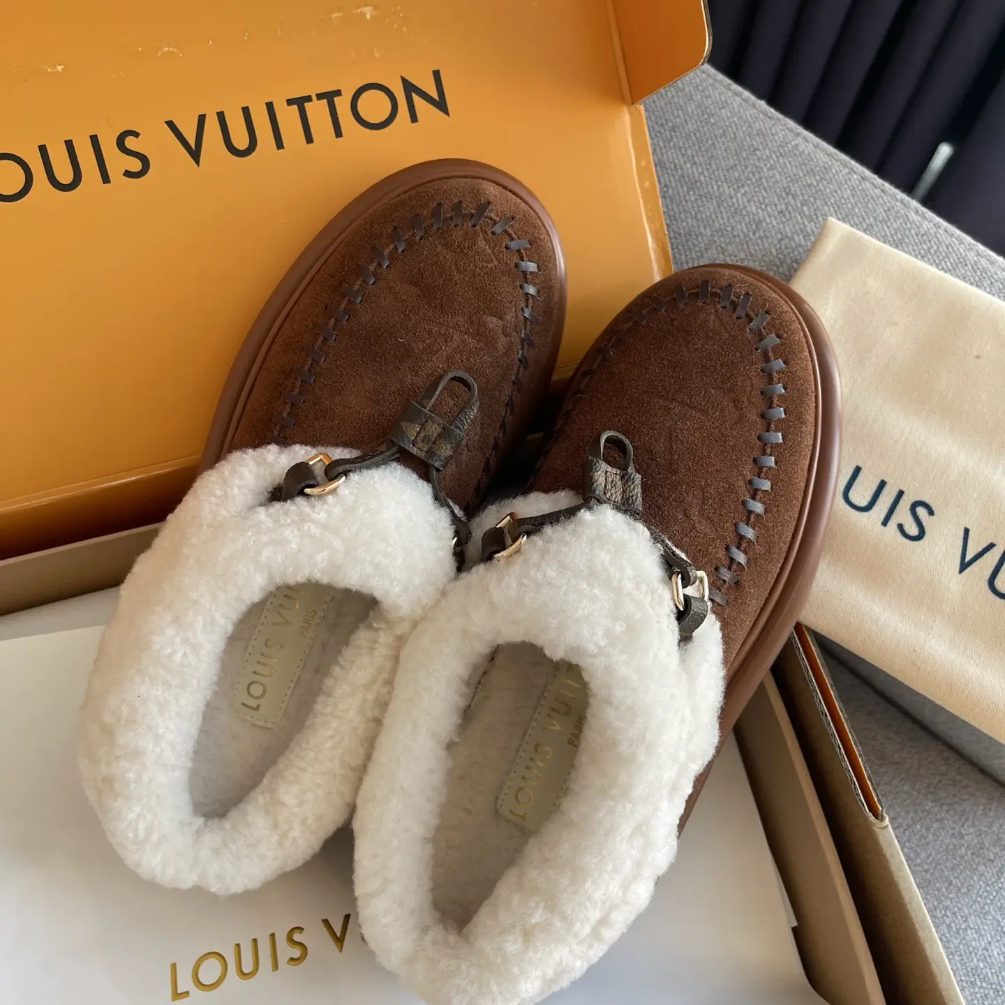 LV Ski's new wool flip-flops 10 LV Ski's new wool flip-flops (10)