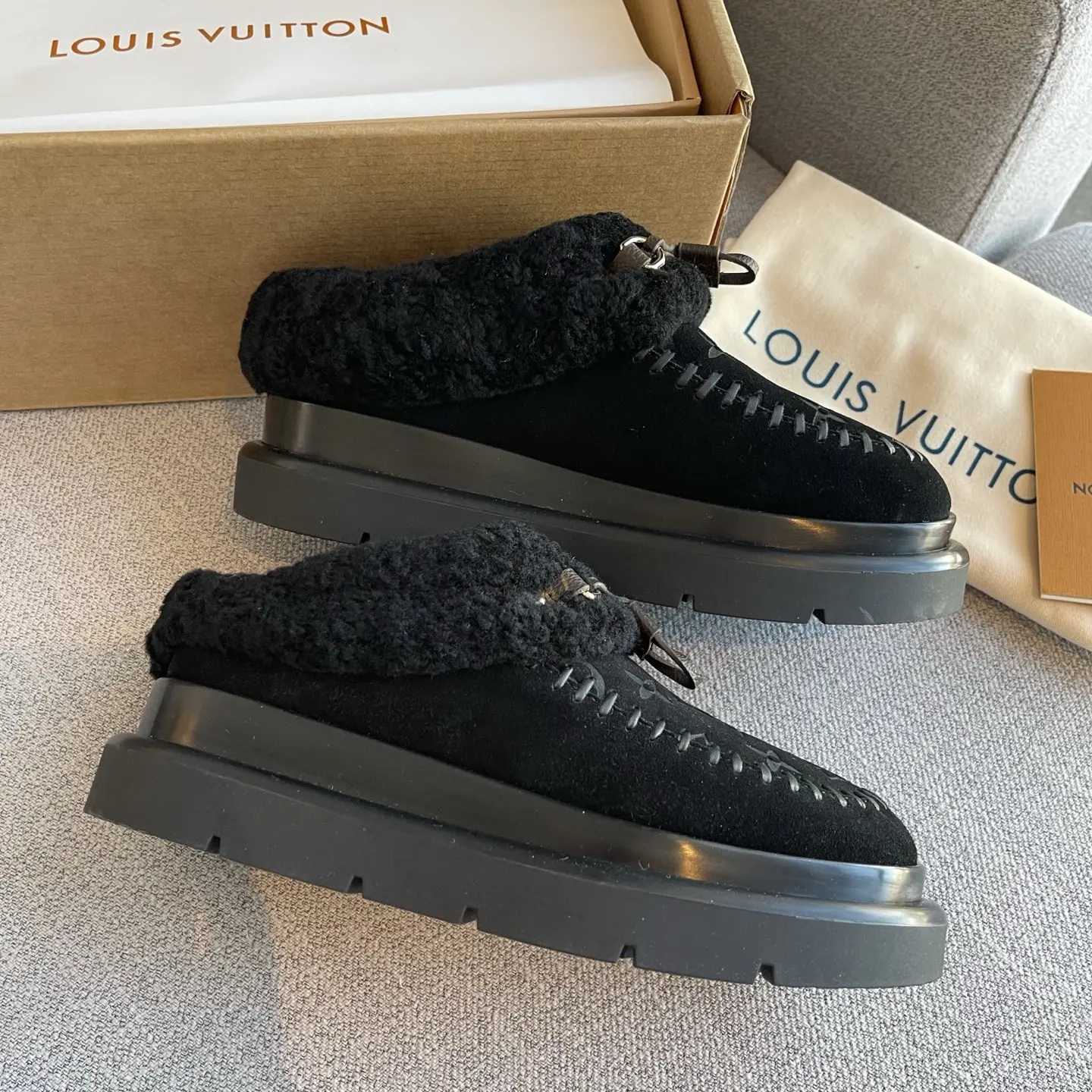 LV Ski's new wool flip-flops 27 LV Ski's new wool flip-flops (27)