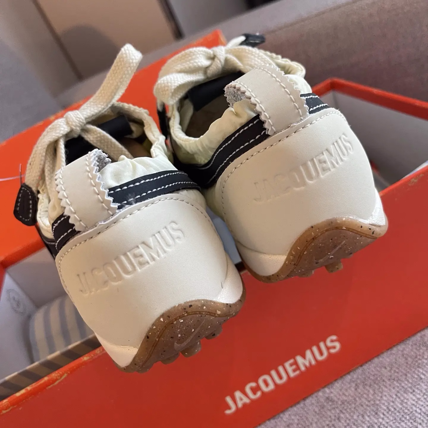 Nike Moon Shoe x Jacquemus collaboration casual shoes 11 Nike Moon Shoe x Jacquemus collaboration casual shoes (11)