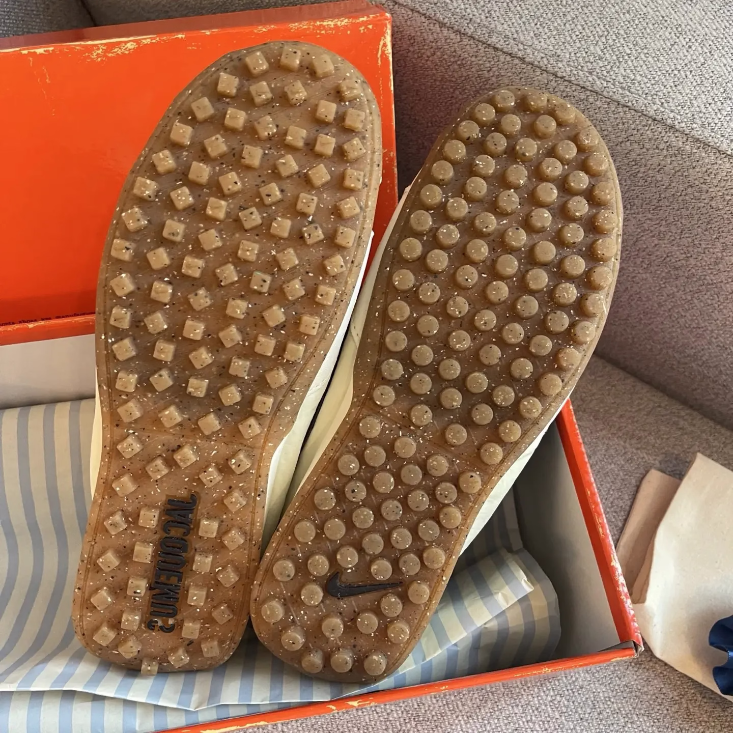 Nike Moon Shoe x Jacquemus collaboration casual shoes 12 Nike Moon Shoe x Jacquemus collaboration casual shoes (12)