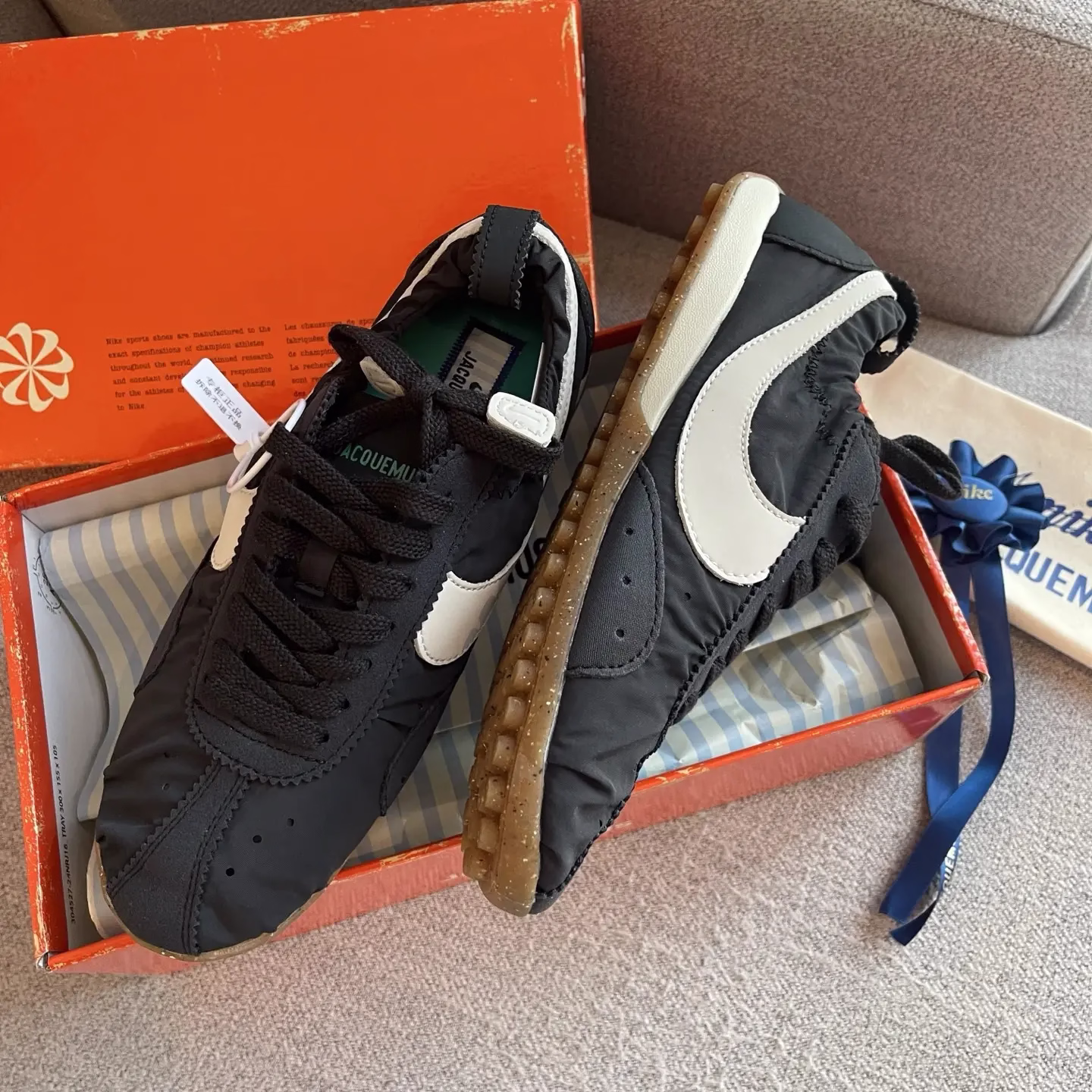 Nike Moon Shoe x Jacquemus collaboration casual shoes 26 Nike Moon Shoe x Jacquemus collaboration casual shoes (26)