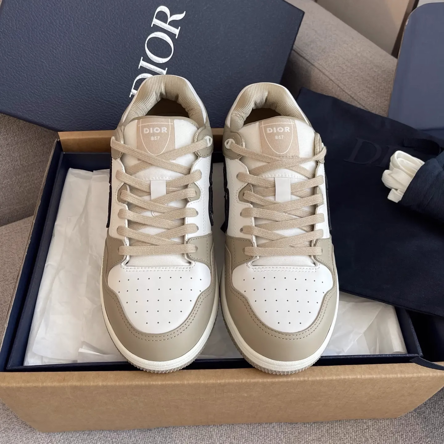 Reseller Grade Dior B57 Dribble Men's Low-Top Sneakers 3 Reseller Grade Dior B57 Dribble Men's Low-Top Sneakers (3)