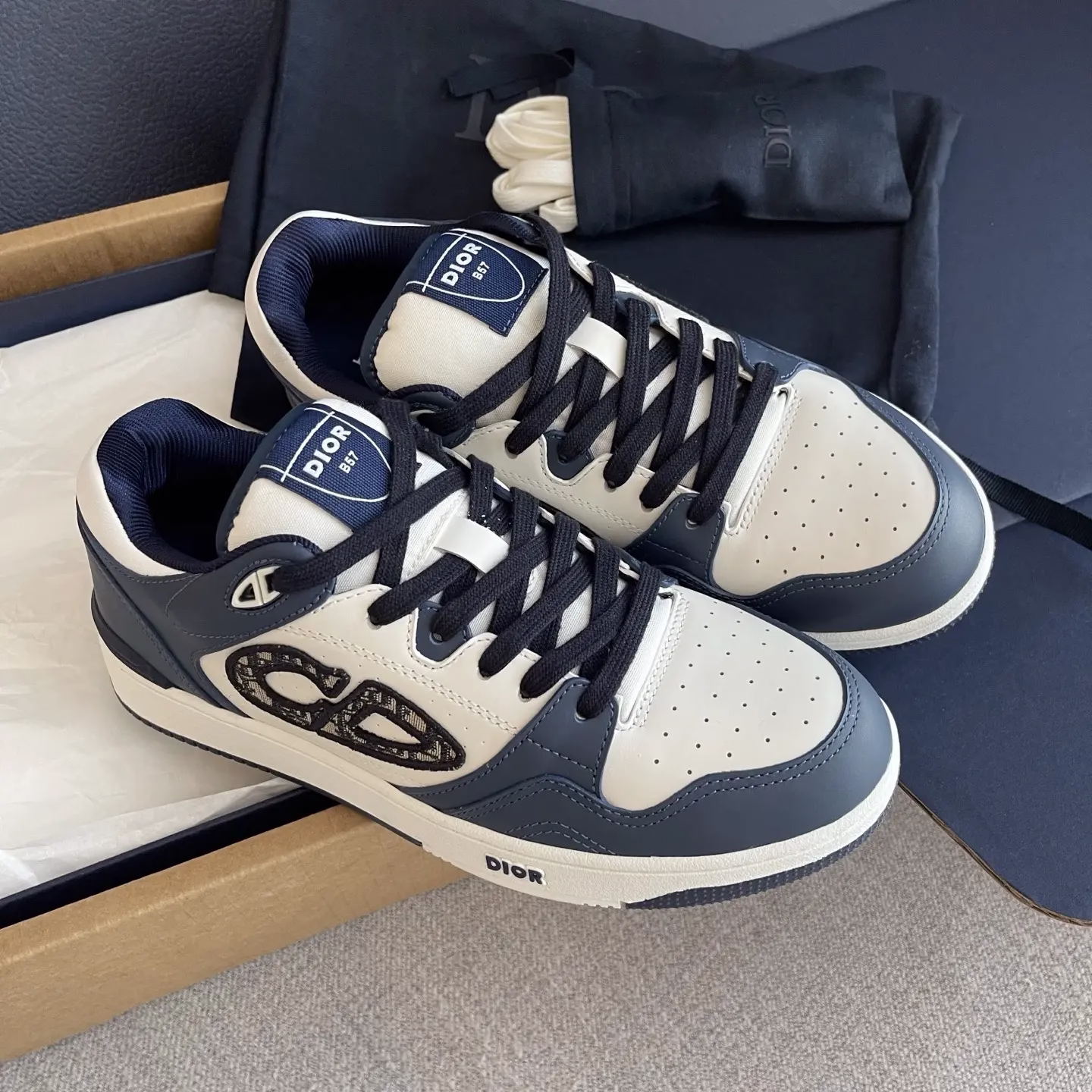 Reseller Grade Dior B57 Dribble Men's Low-Top Sneakers 40 Reseller Grade Dior B57 Dribble Men's Low-Top Sneakers (40)