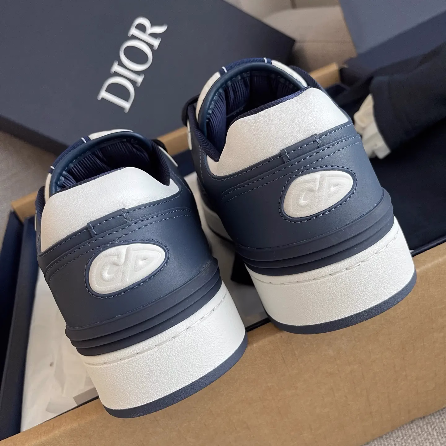 Reseller Grade Dior B57 Dribble Men's Low-Top Sneakers 46 Reseller Grade Dior B57 Dribble Men's Low-Top Sneakers (46)