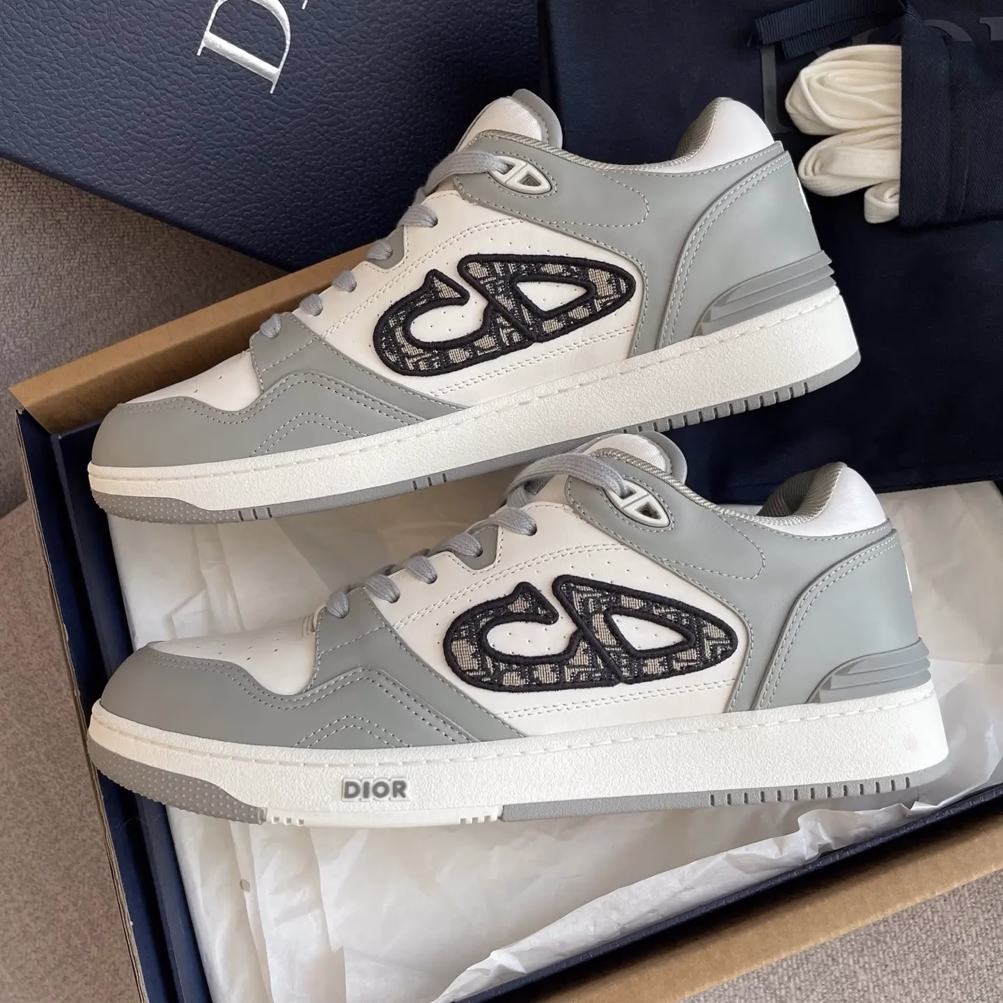 Reseller Grade Dior B57 Dribble Men's Low-Top Sneakers 53 Reseller Grade Dior B57 Dribble Men's Low-Top Sneakers (53)