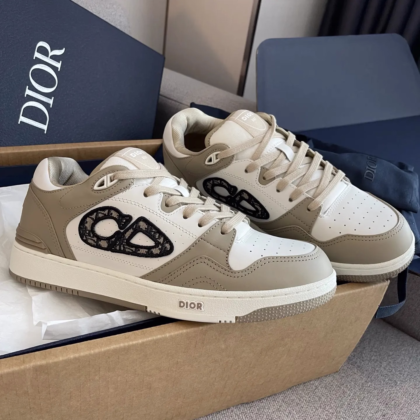 Reseller Grade Dior B57 Dribble Men's Low-Top Sneakers 6 Reseller Grade Dior B57 Dribble Men's Low-Top Sneakers (6)