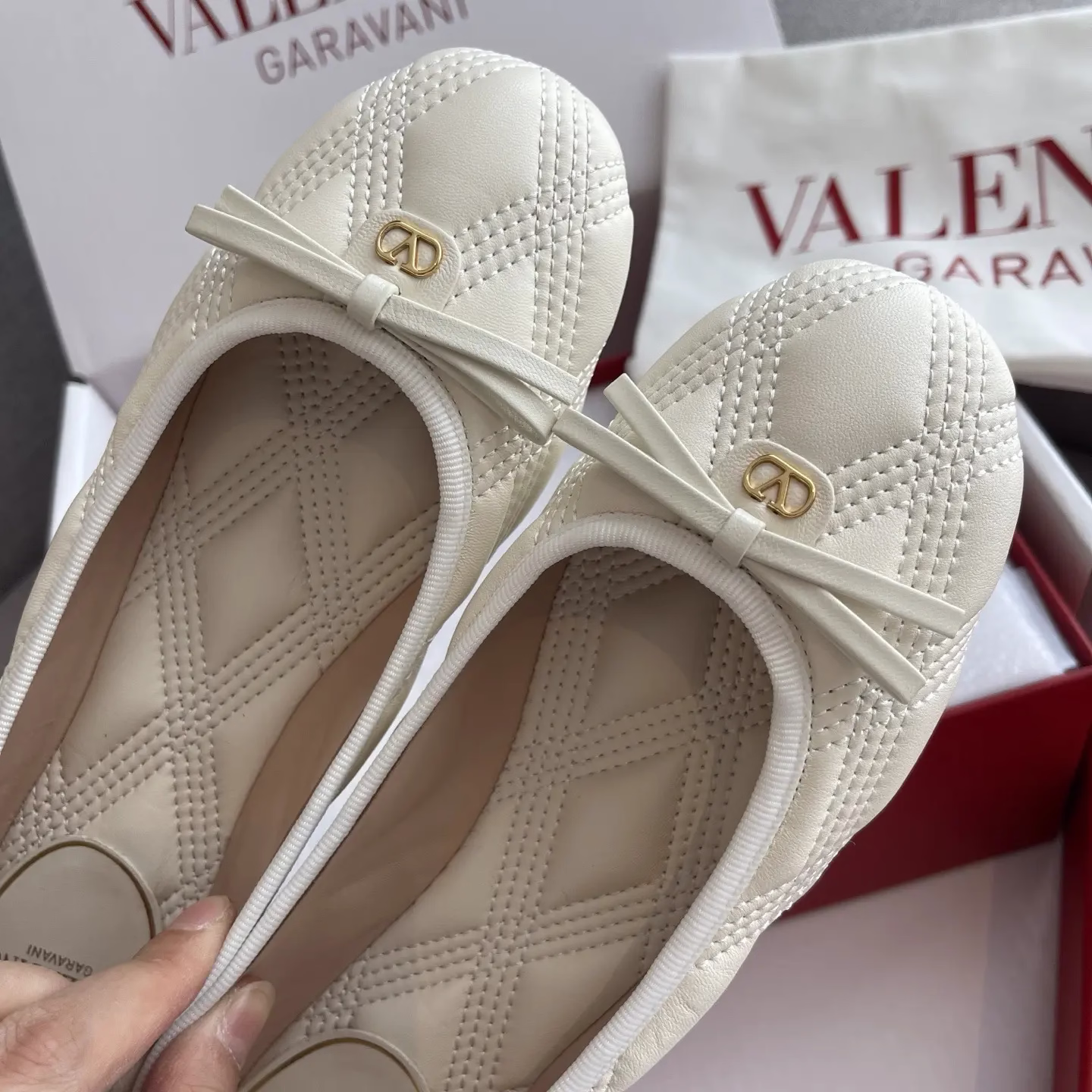 Top-tier version of Valentino quilted ballet flats 10 Top-tier version of Valentino quilted ballet flats (10)